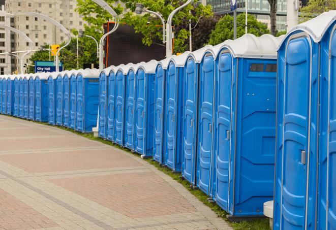 deluxe portable restroom units with air conditioning, hot water, and music for maximum comfort in Iowa Park, TX